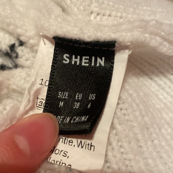 Lightning Pattern Distressed Sweater - Picture 6 of 7